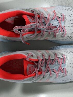 ASICS Gel Kayano 28 Womens Size 10 White Pink Running Shoes Stability Sneaker